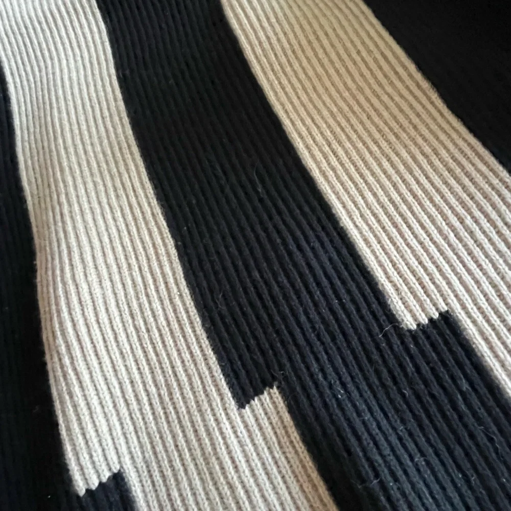 Joseph Wool Sweater Beige Black Size XS - Picture 5 of 8